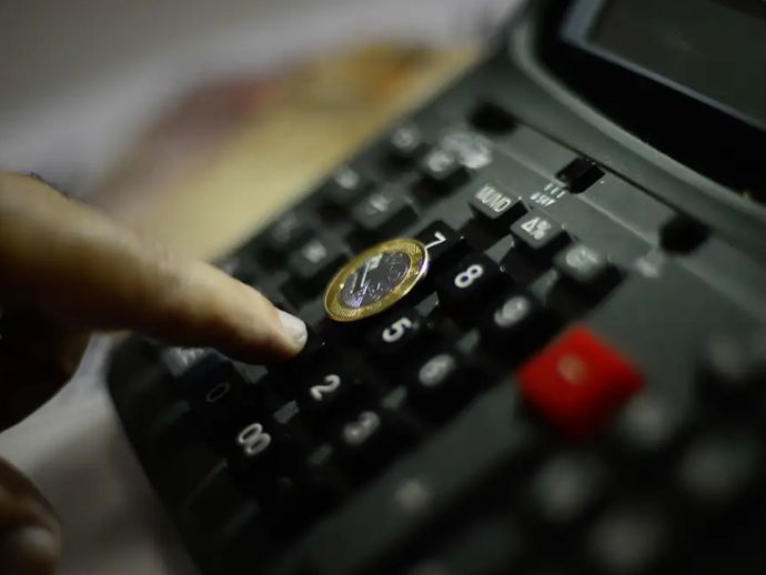 Economia do pa&iacute;s cresce 2,5% no primeiro trimestre, aponta IBGE.
