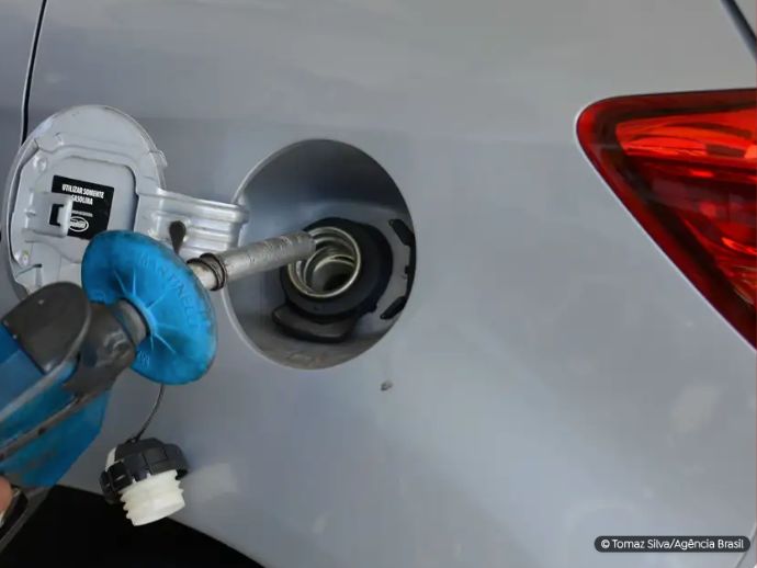 Petrobras reajusta em 7,12% pre&ccedil;o da gasolina para distribuidoras
