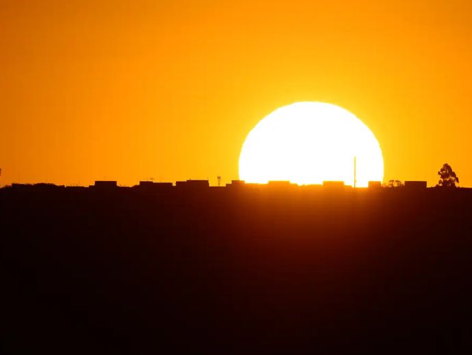 Hor&aacute;rio de ver&atilde;o tem apoio de 54,9% da popula&ccedil;&atilde;o, diz estudo