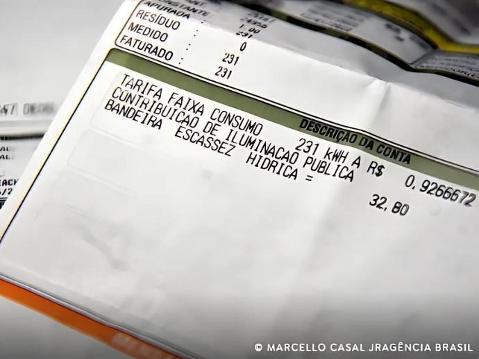 Conta de energia el&eacute;trica fica mais cara a partir de hoje
