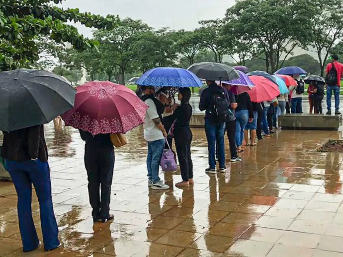&Uacute;ltimo final de semana do ano deve ser chuvoso em todo o pa&iacute;s