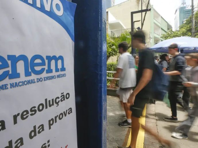 Prazo para pedir isen&ccedil;&atilde;o da inscri&ccedil;&atilde;o no Enem come&ccedil;a nesta segunda