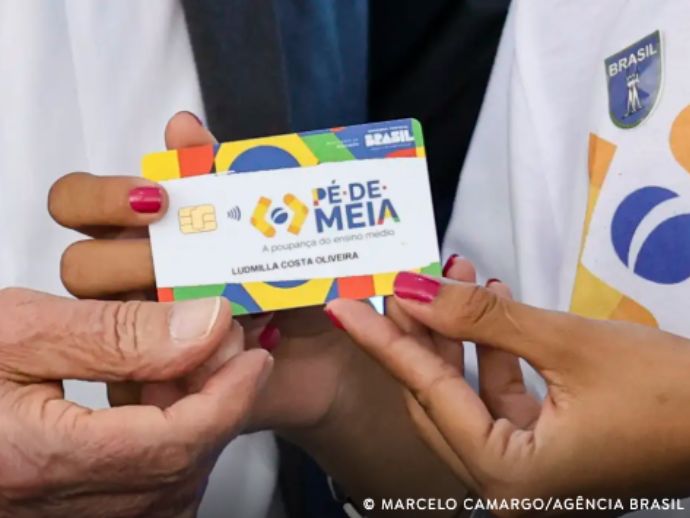Nascidos em novembro e dezembro recebem hoje parcela do P&eacute;-de-Meia