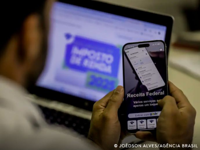 Receita paga nesta quinta terceiro lote de restitui&ccedil;&atilde;o do IR de 2025