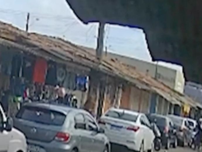 Homem &eacute; baleado em tentativa de homic&iacute;dio no Jacintinho em Macei&oacute;