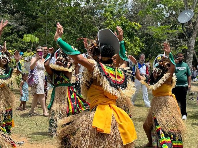 Celebra&ccedil;&otilde;es do Dia da Consci&ecirc;ncia Negra re&uacute;nem milhares na Serra da Barriga
