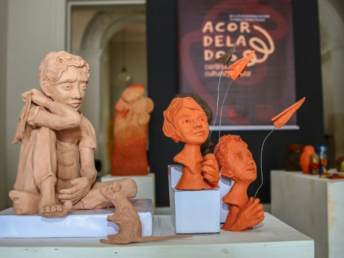 Museu Pal&aacute;cio Floriano Peixoto prorroga exposi&ccedil;&atilde;o &ldquo;Acordelados: cer&acirc;mica e cultura popular&rdquo; at&eacute; janeiro