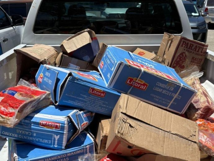 Vigil&acirc;ncia Sanit&aacute;ria apreende 1,5 tonelada de alimentos vencidos na Levada