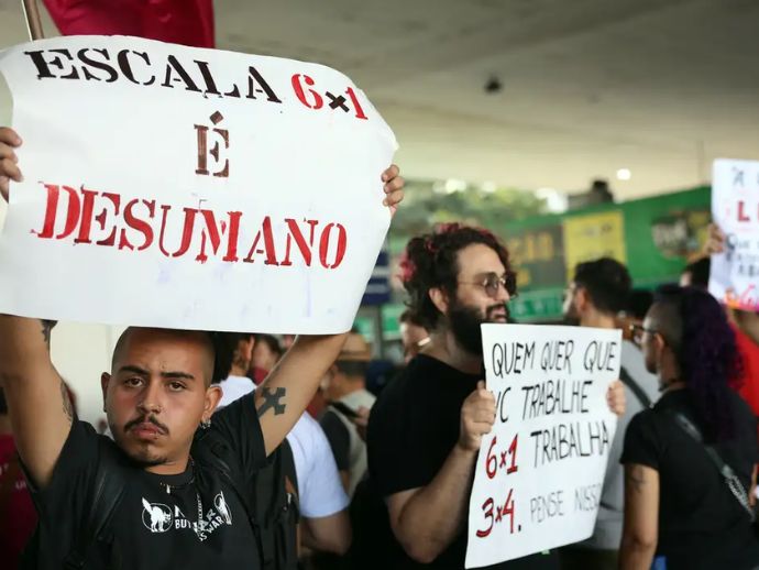 Fim da escala 6x1 &eacute; principal bandeira nos atos do 1&deg; de Maio no pa&iacute;s