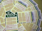 Mega-sena n&atilde;o tem ganhadores e pr&ecirc;mio vai para R$ 6 milh&otilde;es