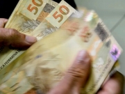 Aposentados do INSS que ganham mais que o m&iacute;nimo come&ccedil;am a receber 13&ordm;