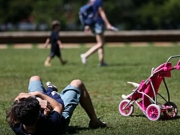 Pediatras pedem aprova&ccedil;&atilde;o de lei com licen&ccedil;a-paternidade de 1 m&ecirc;s