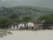 Chuva forte provoca alagamentos e desabamento de casa em cidades da regi&atilde;o norte de Alagoas